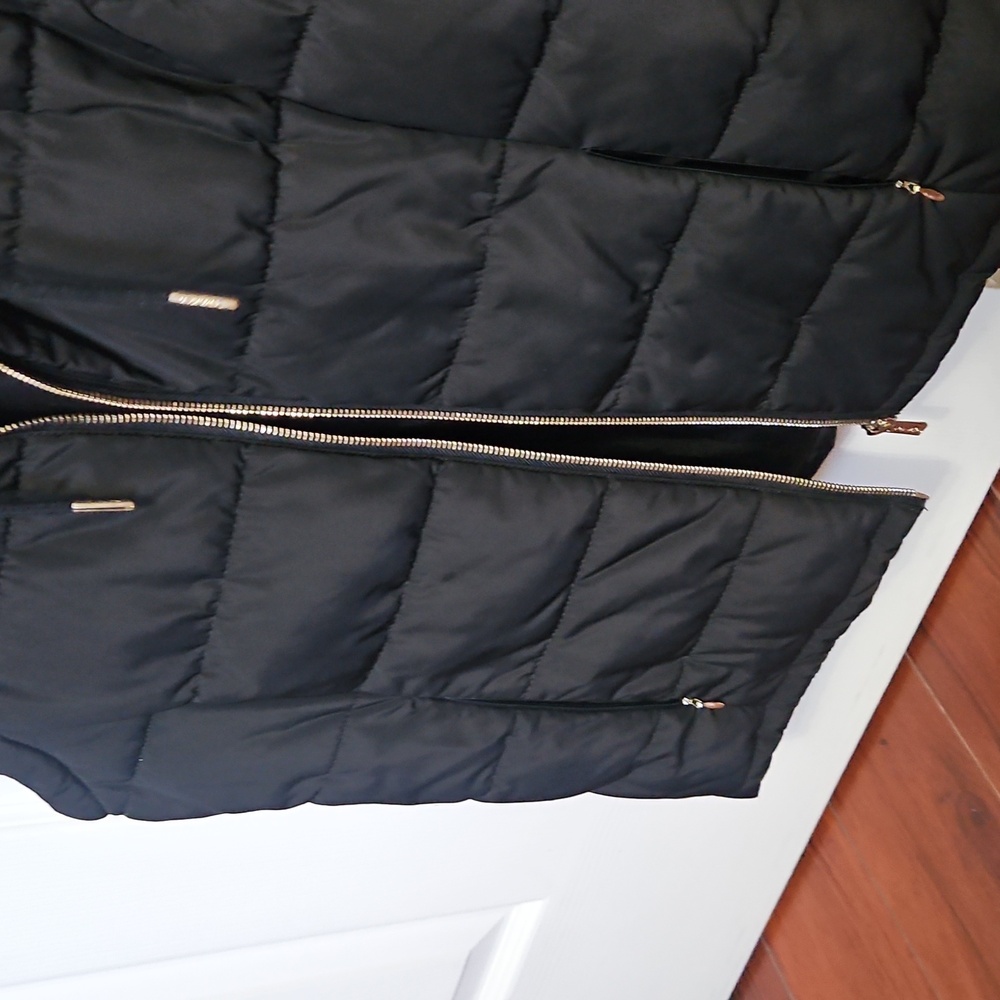 LikeNew Small Calvin Klein Black Quilted Vest with Gold Accents - Picture 3 of 5